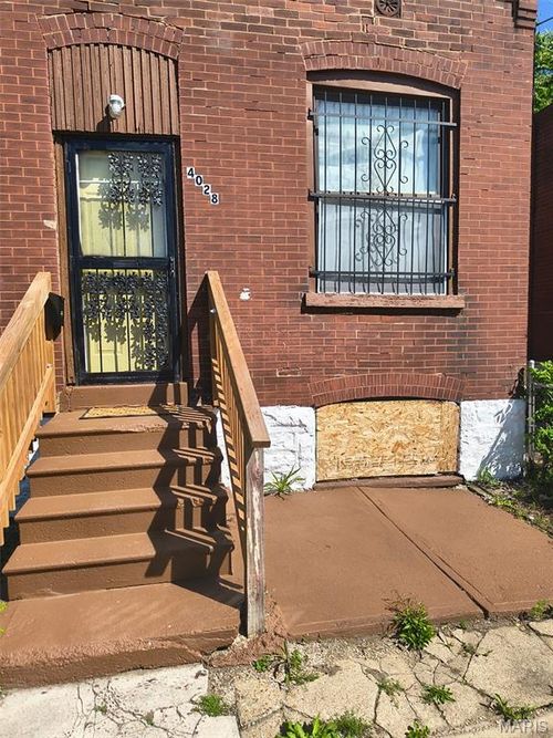 4028 E Grove Street, St Louis, MO, 63107 | Card Image