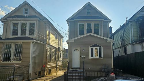 2-4517 Seton Ave, Bronx, NY, 10466-1034 | Card Image