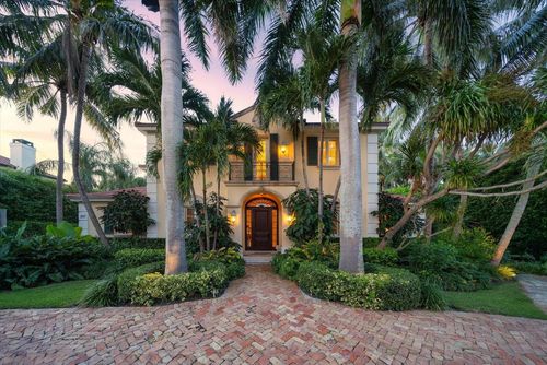 223 Coral Ln, Palm Beach, FL, 33480-3604 | Card Image