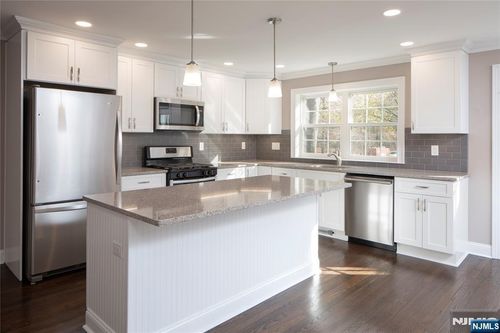 14 Bliss Ave, Tenafly, NJ, 07670-3038 | Card Image