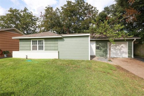 4139 Lumberdale Rd, Houston, TX, 77092-4732 | Card Image