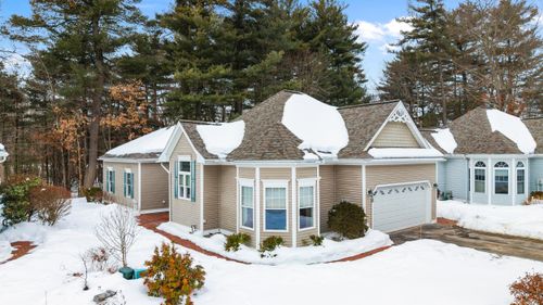 10-10 Houston Dr, Nashua, NH, 03062-1731 | Card Image