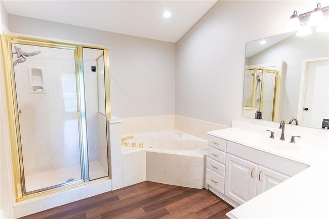 Primary Bath | Image 11