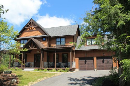 164 S Peak Rd, Lincoln, NH, 03251 | Card Image