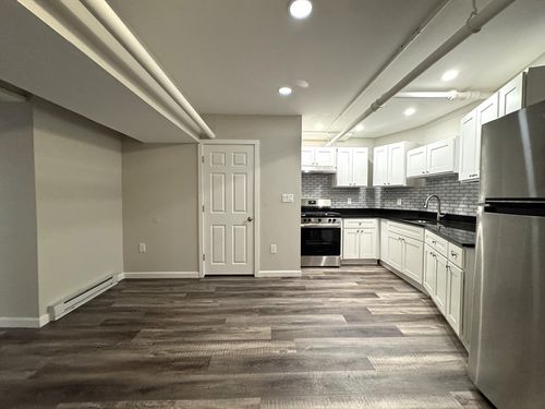 2d-331 Broadway, Somerville, MA, 02145-2407 | Card Image