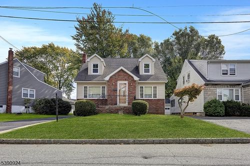 19 Haines Pl, Little Falls, NJ, 07424-1015 | Card Image