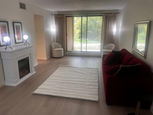 141-425 W Willow Court, Fox Point, WI, 53217 | Card Image