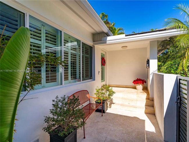 5510 San Vicente St, House other with 3 bedrooms, 3 bathrooms and null parking in Coral Gables FL | Image 4