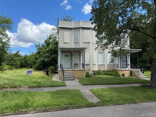 229 Leicester Ct, Detroit, MI, 48202-1607 | Card Image