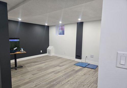 80 Torrance Woods, Brampton, ON, L6Y4R1 | Card Image