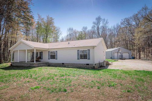 499 Humphrey Rd, Lynnville, IN, 47619-8095 | Card Image