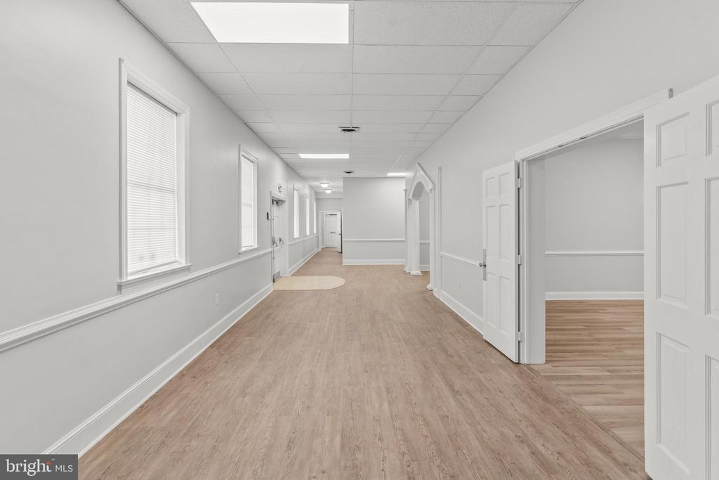 Commercial Lease in RICHMOND 5