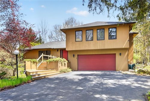 315 Blackstone Ave, Ithaca, NY, 14850-1705 | Card Image