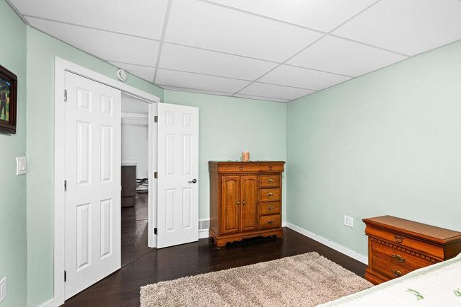 Bed 3/Non-Egress | Image 37