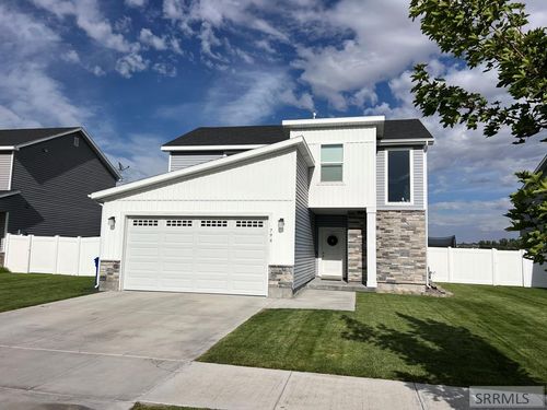 796 S 2275 W, Rexburg, ID, 83440-5469 | Card Image