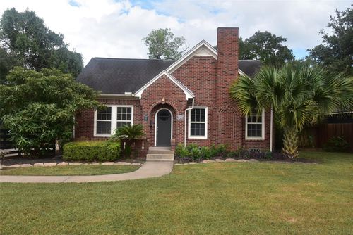 3205 Avenue K, Bay City, TX, 77414-7301 | Card Image