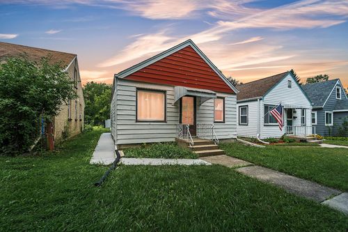 2329 S 77th St, WEST ALLIS, WI, 53219-1853 | Card Image