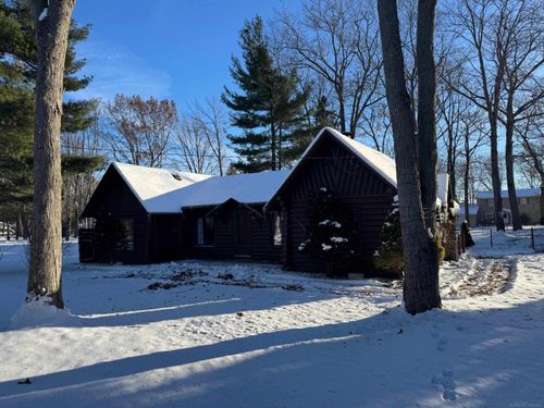 3657 E Houghton Lake Dr, Houghton Lake, MI, 48629-8343 | Card Image