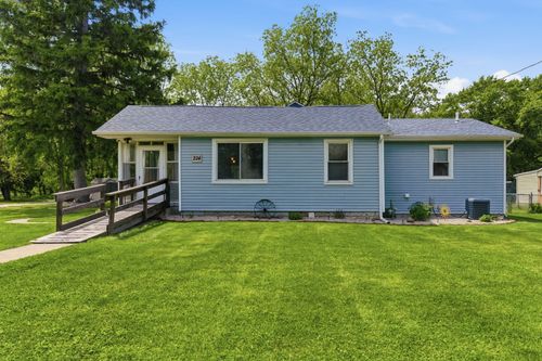 224 N Kelly St, Hobart, IN, 46342-3230 | Card Image