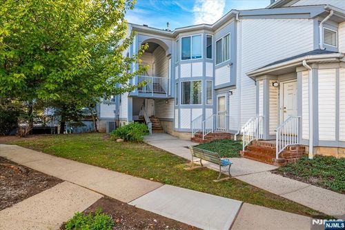 2102 Amanda Ct, Piscataway, NJ, 08854-6428 | Card Image