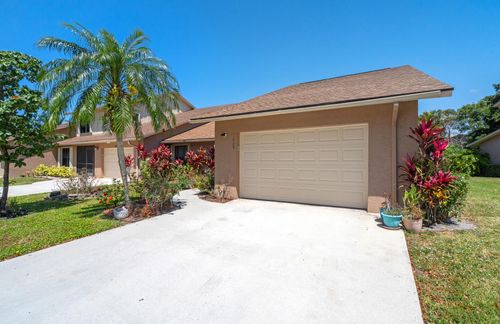 11909 Donlin Dr, Wellington, FL, 33414-6211 | Card Image