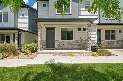 4-272 E 1725 N, North Logan, UT, 84341-5533 | Card Image
