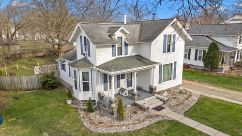 79 Budlong St, Hillsdale, MI, 49242-2045 | Card Image