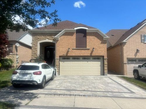 101 Mackey Dr, Whitby, ON, L1P1R5 | Card Image