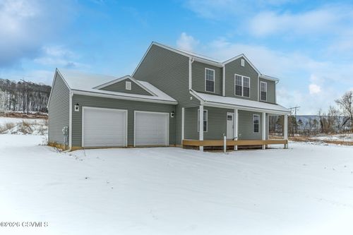 25 Mifflin Ter, Nescopeck, PA, 18635-7801 | Card Image