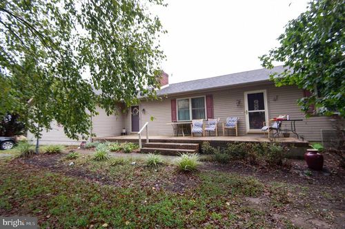 5751 Thompsontown Rd, East New Market, MD, 21631-1554 | Card Image