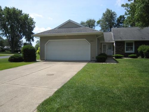 18418 Wooded Way, South Bend, IN, 46637-4384 | Card Image