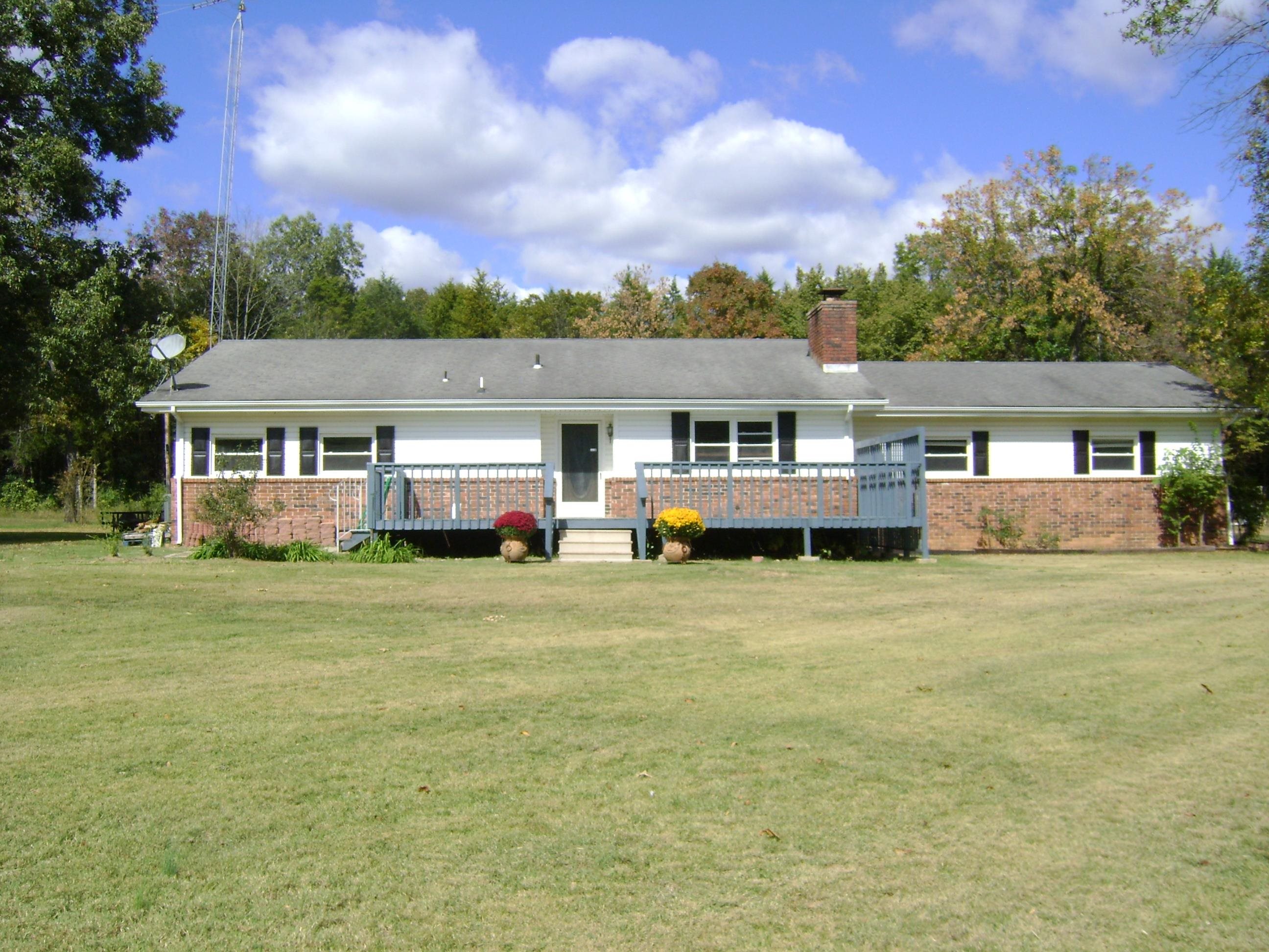 Little Rock Rd, Horseshoe Bend, AR 72512
