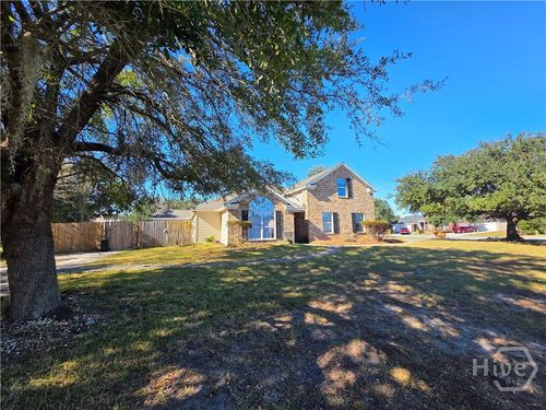 30 Escapade Ln, Savannah, GA, 31405-9454 | Card Image