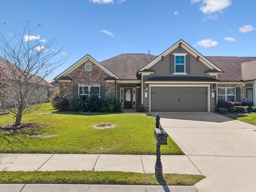 5459 Mandarin Cir, Hixson, TN, 37343-6803 | Card Image