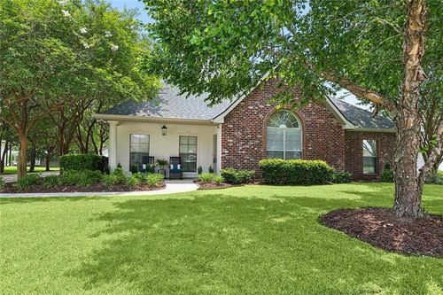 15316 S Tiger Loop, Ponchatoula, LA, 70454-9611 | Card Image
