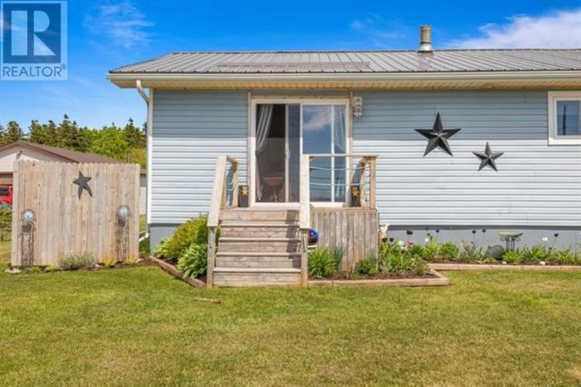 46 Sesame St, House other with 3 bedrooms, 2 bathrooms and null parking in Miminegash PE | Image 5