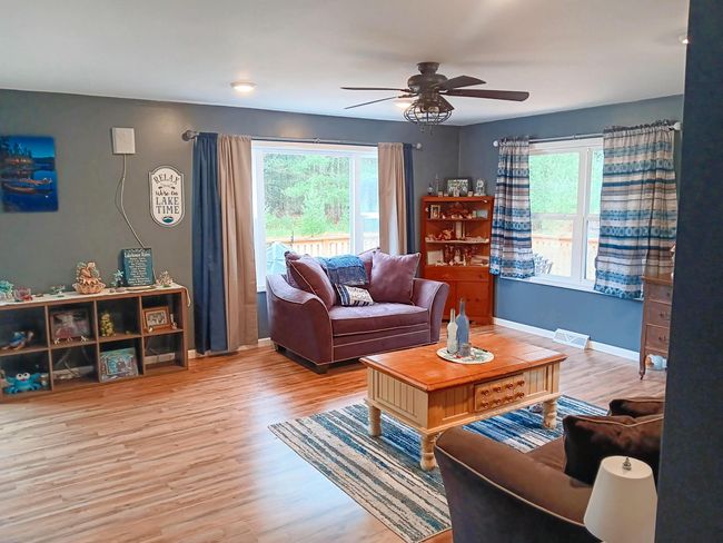Living Rm | Image 14