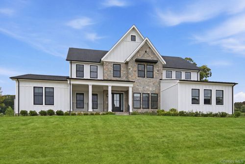 1 Levitow Ct, Dix Hills, NY, 11746-6173 | Card Image