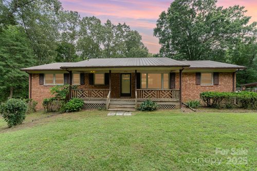 4700 Raven Dr, Climax, NC, 27233-9162 | Card Image