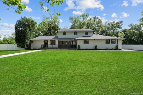 1 Greg Ln, East Northport, NY, 11731-5522 | Card Image