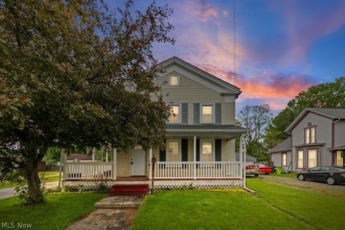 31 Bridge St, Newton Falls, OH, 44444-1359 | Card Image