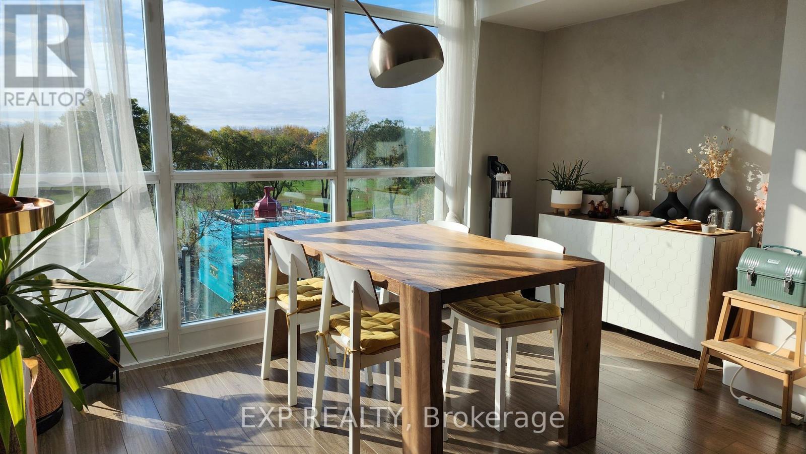 Residential Lease in Toronto (Niagara) 3