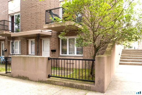 p-120 Wooster St, New Haven, CT, 06511-5722 | Card Image