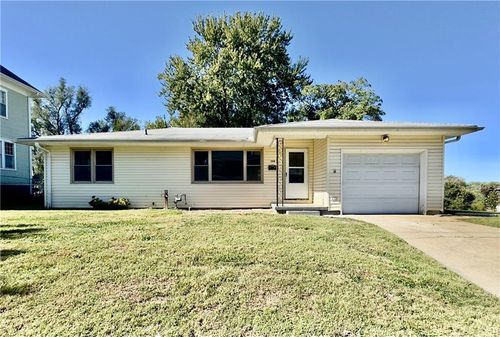 1308 N 10th St, Saint Joseph, MO, 64501-1237 | Card Image