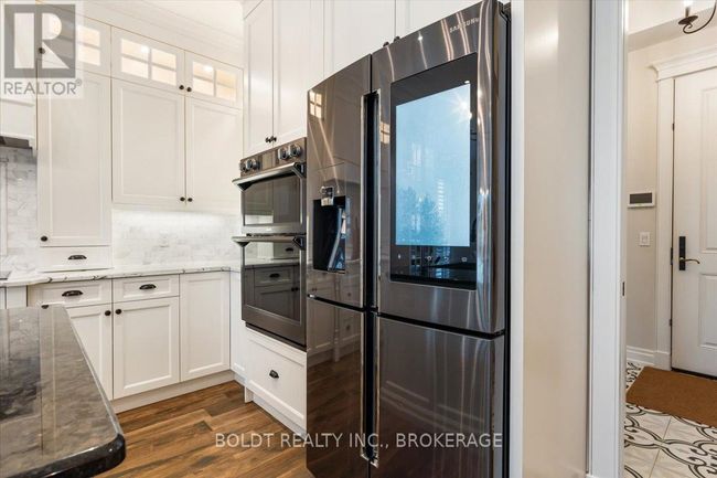 1107 Balfour St, House other with 6 bedrooms, 4 bathrooms and 6 parking in Fenwick ON | Image 15