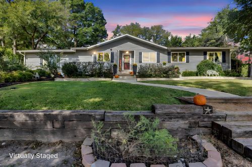 750 Becky Ln, Waxahachie, TX, 75165-9667 | Card Image