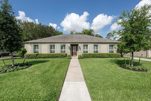 2914 Ann Arbor Dr, Houston, TX, 77063-4702 | Card Image