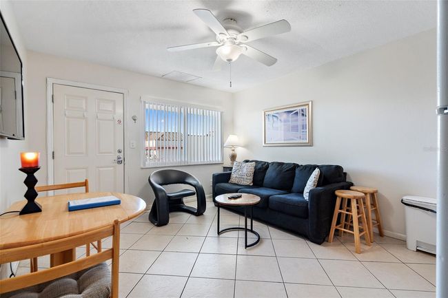 14 - 14251 Gulf Blvd, Condo with 1 bedrooms, 1 bathrooms and null parking in MADEIRA BEACH FL | Image 5