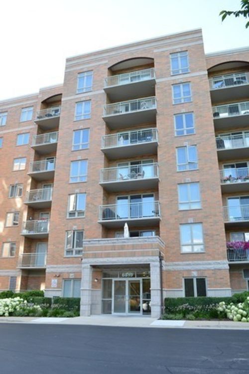 apt-604-6815 N Milwaukee Ave, Niles, IL, 60714-4573 | Card Image