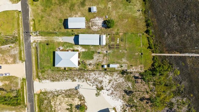 574 N Canal Dr, House other with 2 bedrooms, 2 bathrooms and 4 parking in Port St. Joe FL | Image 63